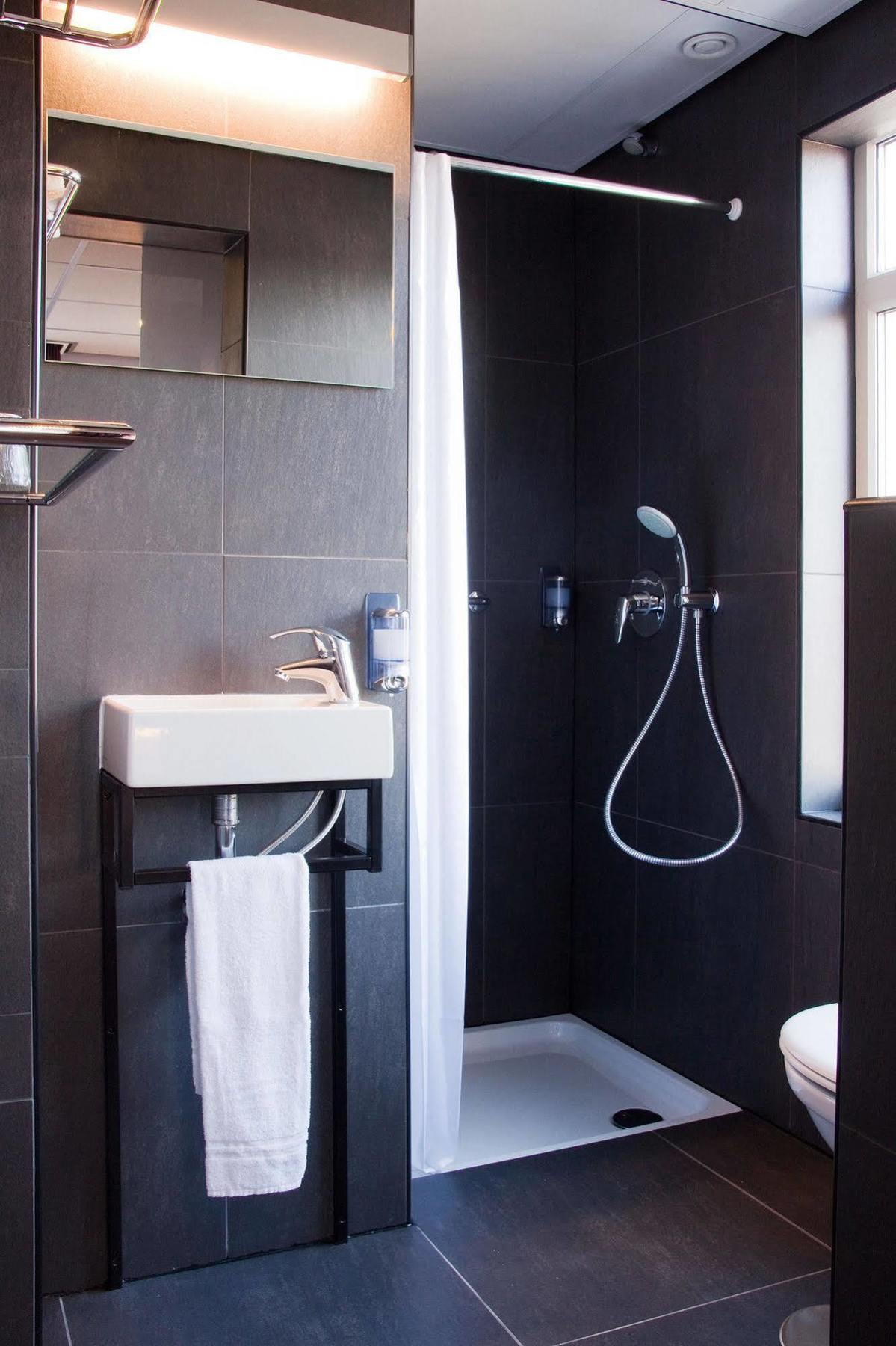 Hotel Brabant Хилваренбек Екстериор снимка